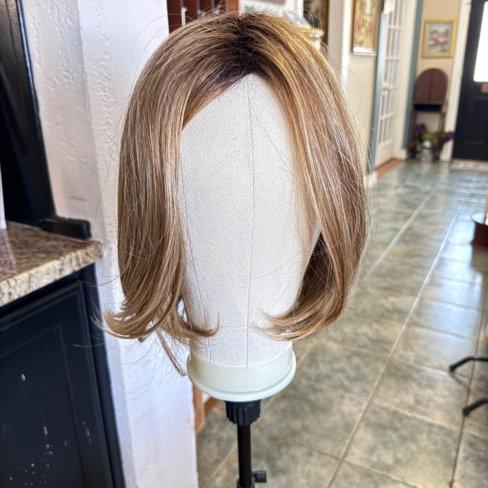 New Paula Young Isabella Wig